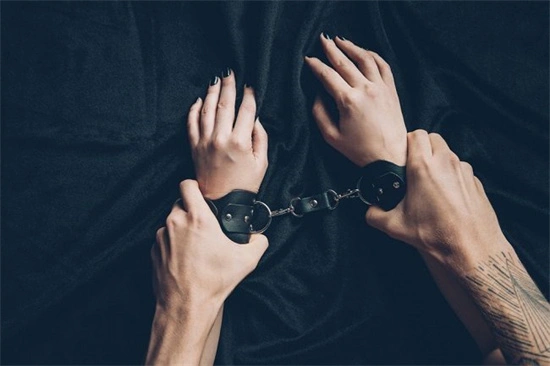 【西檬之家】字母圈新人入圈指南：BDSM核心术语解析与实践